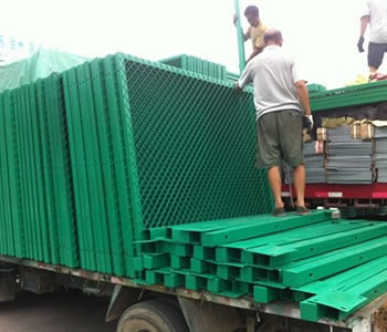 田小姐訂購的防眩網現已發貨